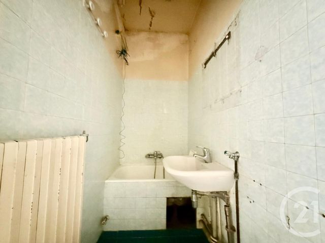 Appartement F3 à vendre - 3 pièces - 50.8 m2 - CLICHY - 92 - ILE-DE-FRANCE - Century 21 Calmette