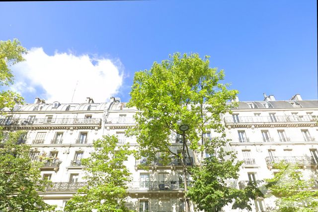 Appartement F3 à vendre - 3 pièces - 69.1 m2 - PARIS - 75018 - ILE-DE-FRANCE - Century 21 Calmette