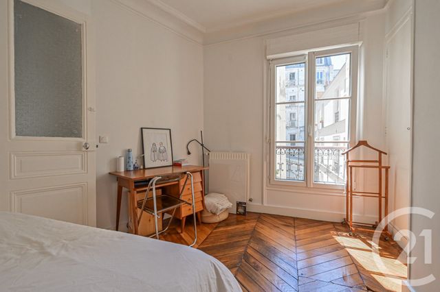 Appartement F3 à vendre - 3 pièces - 69.1 m2 - PARIS - 75018 - ILE-DE-FRANCE - Century 21 Calmette