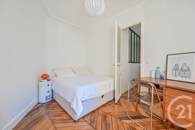 Appartement F3 à vendre - 3 pièces - 69.1 m2 - PARIS - 75018 - ILE-DE-FRANCE - Century 21 Calmette