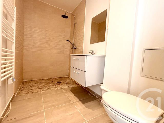 Appartement F3 à vendre - 3 pièces - 55.42 m2 - CLICHY - 92 - ILE-DE-FRANCE - Century 21 Calmette