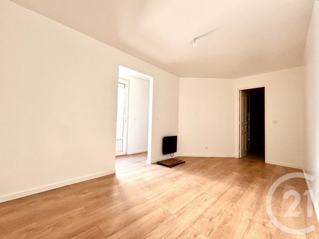 Appartement F3 à vendre - 3 pièces - 55.42 m2 - CLICHY - 92 - ILE-DE-FRANCE - Century 21 Calmette