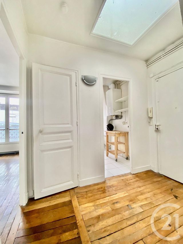 Afficher la photo en grand Appartement F2 à vendre - 2 pièces - 38.0 m2 - PARIS - 75018 - ILE-DE-FRANCE - Century 21 Calmette