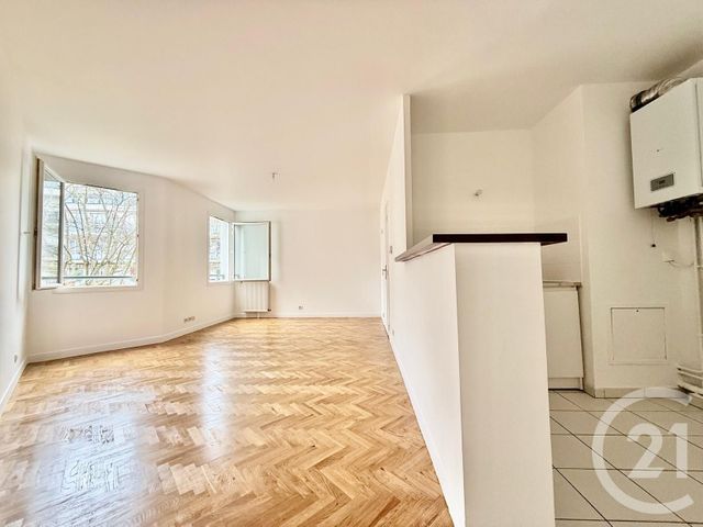 Appartement F2 à vendre - 2 pièces - 47.4 m2 - CLICHY - 92 - ILE-DE-FRANCE - Century 21 Calmette