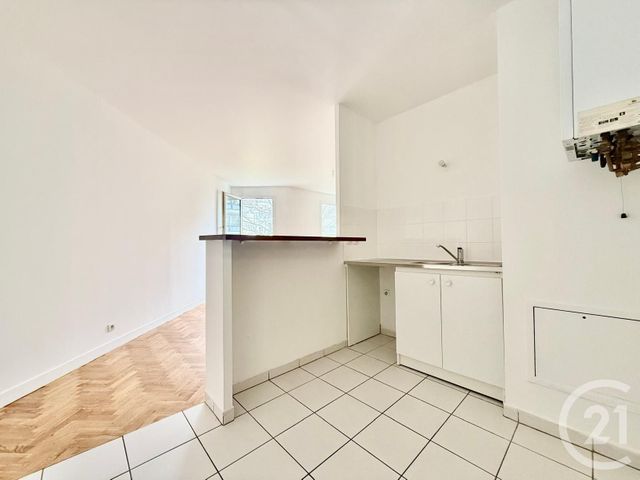 Appartement F2 à vendre - 2 pièces - 47.4 m2 - CLICHY - 92 - ILE-DE-FRANCE - Century 21 Calmette