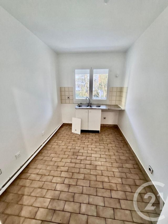 Appartement à vendre - 2 pièces - 53.78 m2 - LA GARENNE COLOMBES - 92 - ILE-DE-FRANCE - Century 21 Calmette