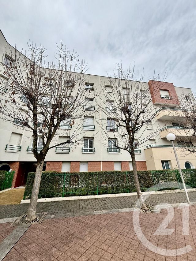 Appartement à vendre - 2 pièces - 46.7 m2 - ST DENIS - 93 - ILE-DE-FRANCE - Century 21 Calmette