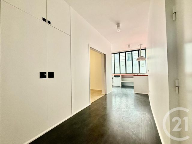 Appartement à vendre - 3 pièces - 76.77 m2 - PARIS - 75018 - ILE-DE-FRANCE - Century 21 Calmette