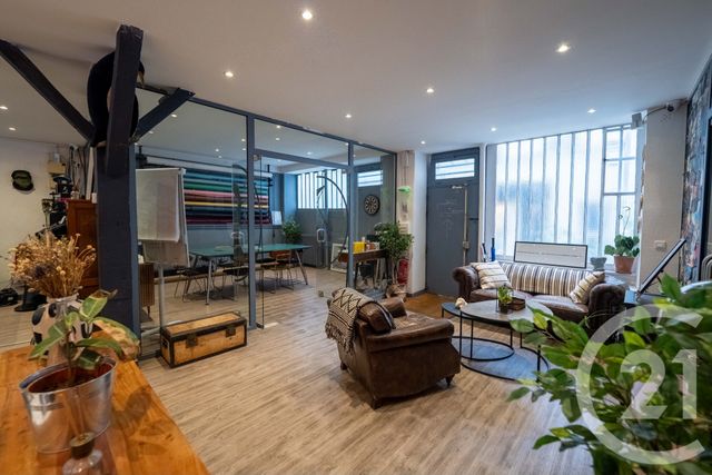 Appartement Atelier d'artiste à vendre - 4 pièces - 112.2 m2 - PARIS - 75011 - ILE-DE-FRANCE - Century 21 Calmette