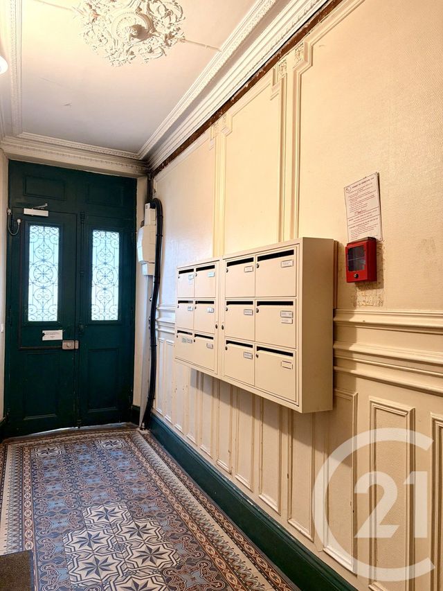 Appartement F2 bis à vendre - 2 pièces - 46.55 m2 - CLICHY - 92 - ILE-DE-FRANCE - Century 21 Calmette