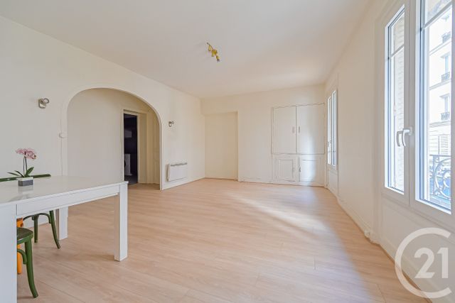 Appartement F2 à vendre - 2 pièces - 46.55 m2 - CLICHY - 92 - ILE-DE-FRANCE - Century 21 Calmette