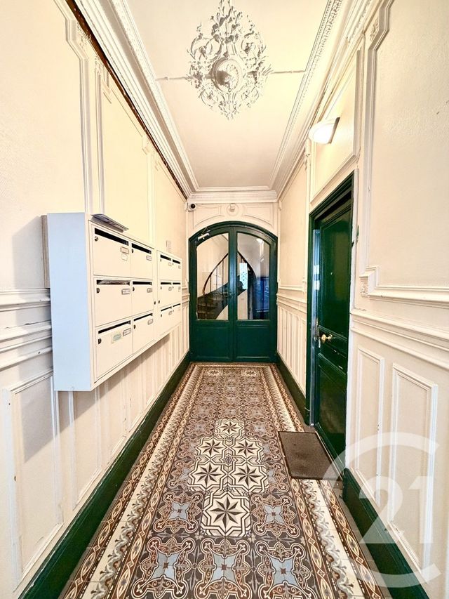 Appartement F2 bis à vendre - 2 pièces - 46.55 m2 - CLICHY - 92 - ILE-DE-FRANCE - Century 21 Calmette