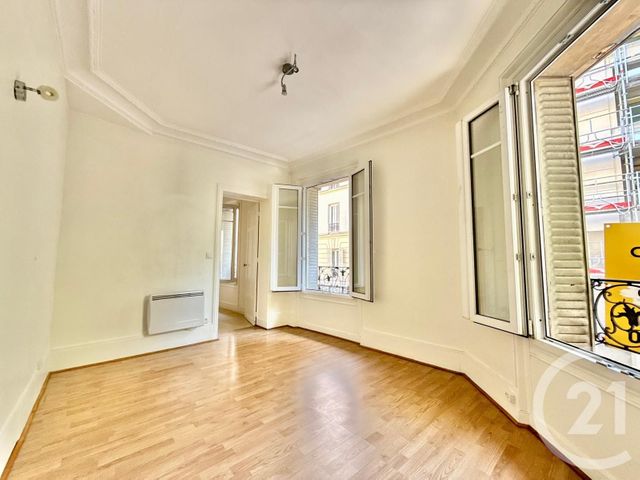 Appartement F2 bis à vendre - 2 pièces - 46.55 m2 - CLICHY - 92 - ILE-DE-FRANCE - Century 21 Calmette