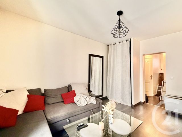 Appartement F1 à vendre - 1 pièce - 22.51 m2 - PARIS - 75011 - ILE-DE-FRANCE - Century 21 Calmette