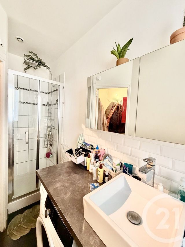 Appartement F1 à vendre - 1 pièce - 22.51 m2 - PARIS - 75011 - ILE-DE-FRANCE - Century 21 Calmette