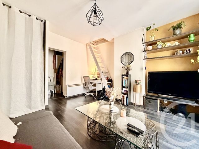 Appartement F1 à vendre - 1 pièce - 22.51 m2 - PARIS - 75011 - ILE-DE-FRANCE - Century 21 Calmette