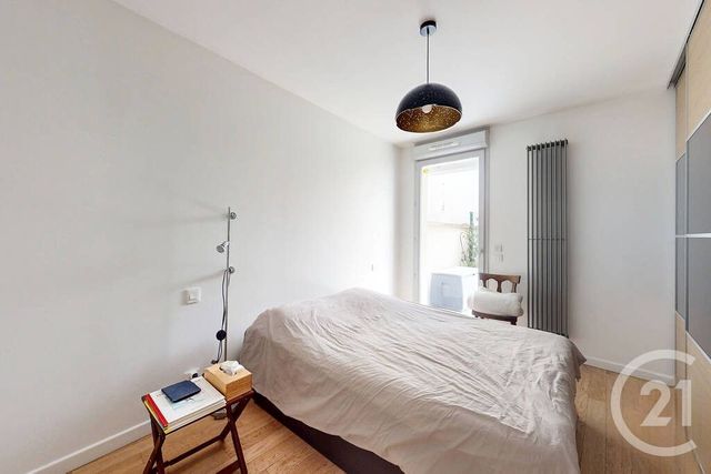 Appartement F3 à vendre - 3 pièces - 74.01 m2 - IVRY SUR SEINE - 94 - ILE-DE-FRANCE - Century 21 Calmette