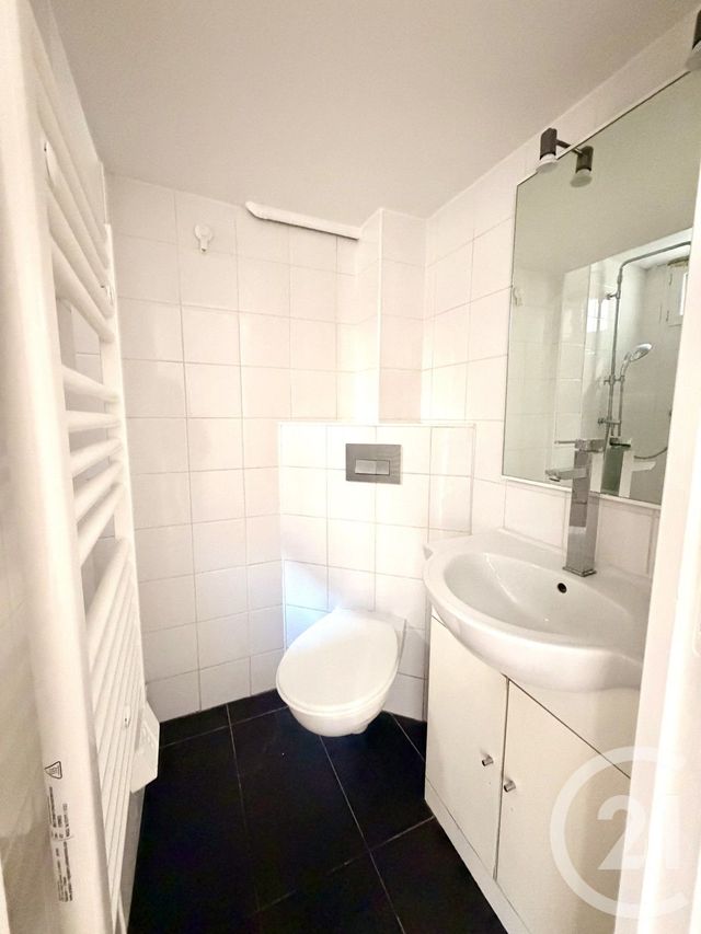Appartement F1 à vendre - 1 pièce - 13.9 m2 - PARIS - 75018 - ILE-DE-FRANCE - Century 21 Calmette