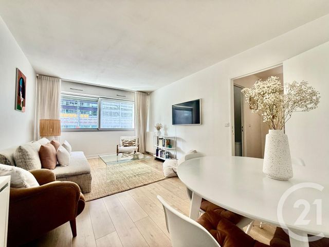 Appartement F3 à vendre - 3 pièces - 64.63 m2 - CLICHY - 92 - ILE-DE-FRANCE - Century 21 Calmette
