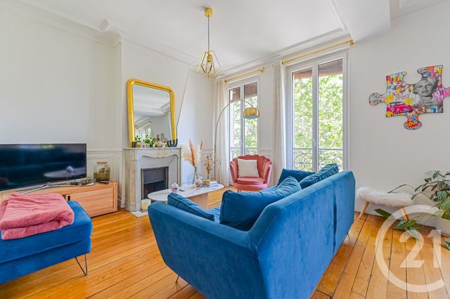 Appartement F2 bis à vendre - 2 pièces - 56.25 m2 - PARIS - 75018 - ILE-DE-FRANCE - Century 21 Calmette