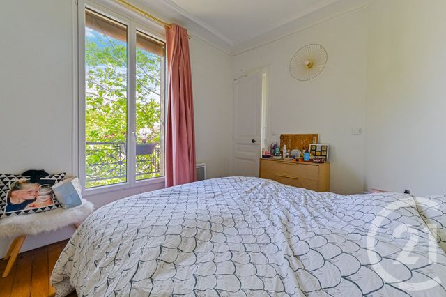 Appartement F2 bis à vendre - 2 pièces - 56.25 m2 - PARIS - 75018 - ILE-DE-FRANCE - Century 21 Calmette