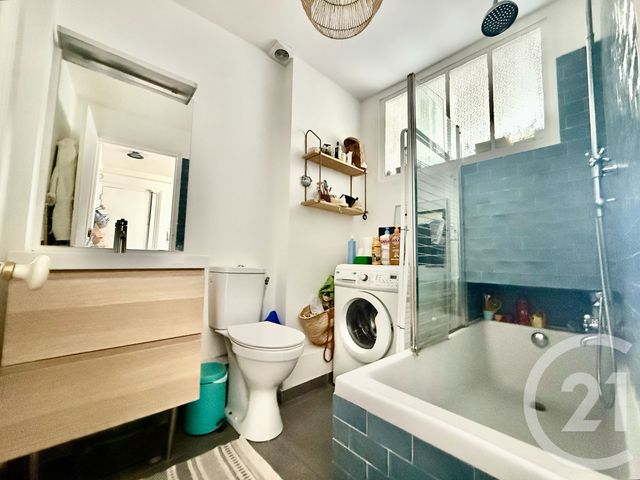 Appartement à vendre - 2 pièces - 44.29 m2 - PARIS - 75018 - ILE-DE-FRANCE - Century 21 Calmette