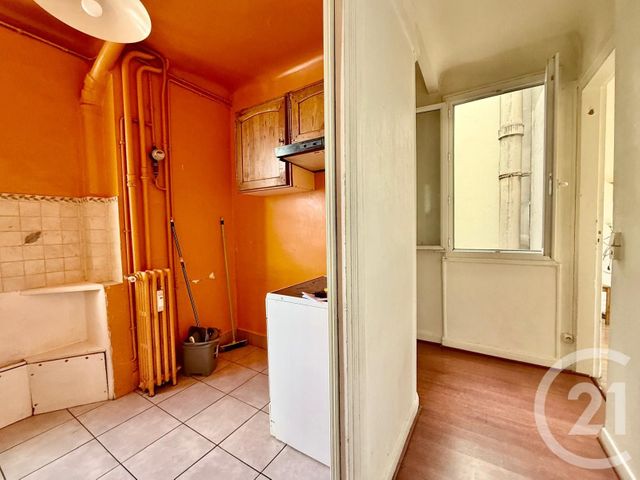 Appartement F2 à vendre - 2 pièces - 40.4 m2 - CLICHY - 92 - ILE-DE-FRANCE - Century 21 Calmette