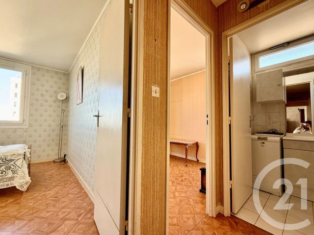Appartement F3 à vendre - 3 pièces - 57.42 m2 - CLICHY - 92 - ILE-DE-FRANCE - Century 21 Calmette