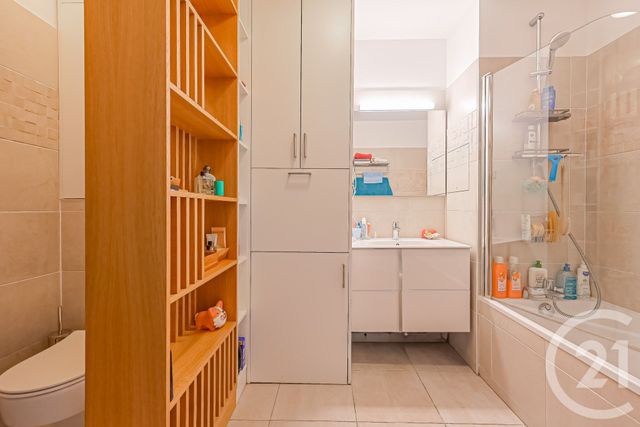 Appartement F5 à vendre - 5 pièces - 103.13 m2 - CLICHY - 92 - ILE-DE-FRANCE - Century 21 Calmette