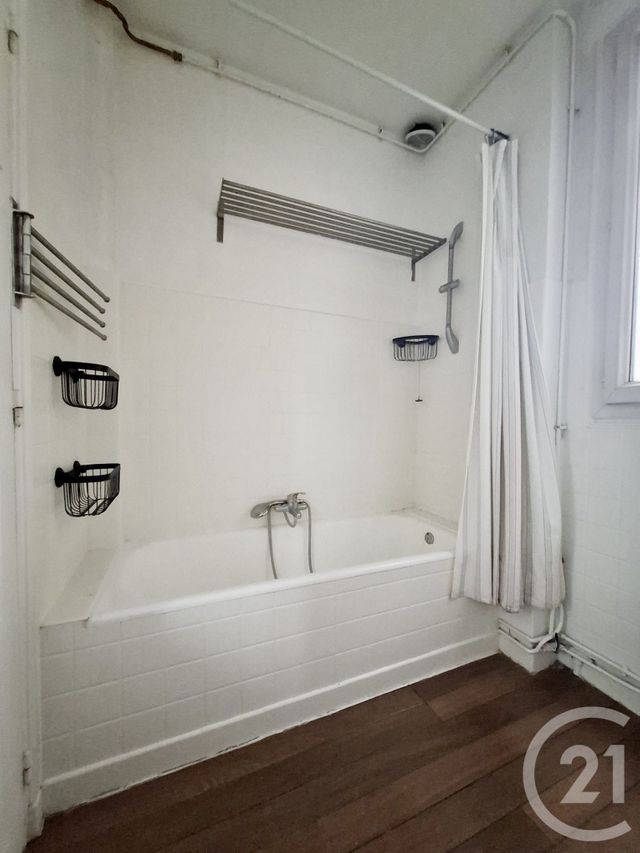 Appartement F3 à vendre - 3 pièces - 51.47 m2 - CLICHY - 92 - ILE-DE-FRANCE - Century 21 Calmette